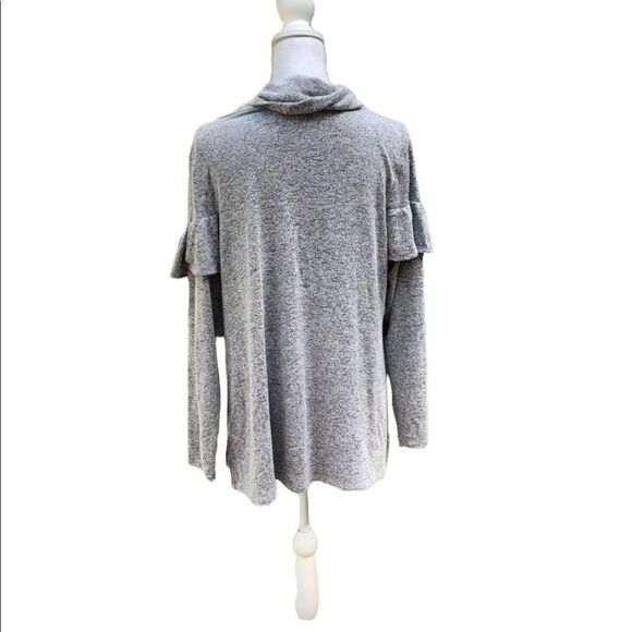 LANE BRYANT Swoop Neck Long Sleeve Blouse SZ 14/16 - Picture 2 of 7